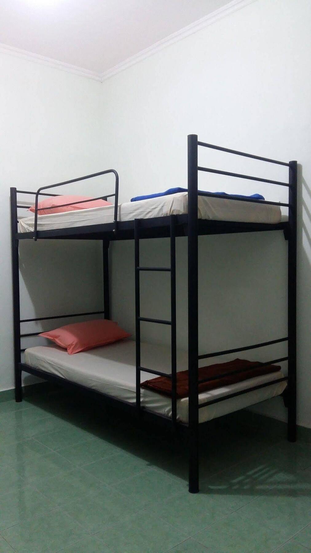 Morotai Camp Hostel (Adults Only) Денпасар Экстерьер фото